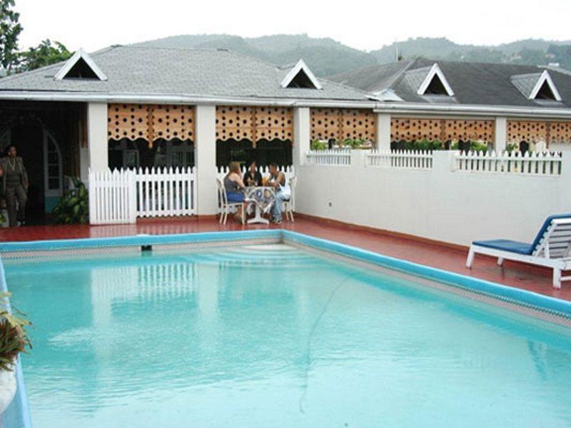 Village Hotel Ocho Rios Ngoại thất bức ảnh